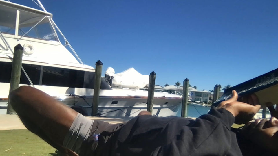 Ich lese geschicte in der sonne - OCEAN REEF